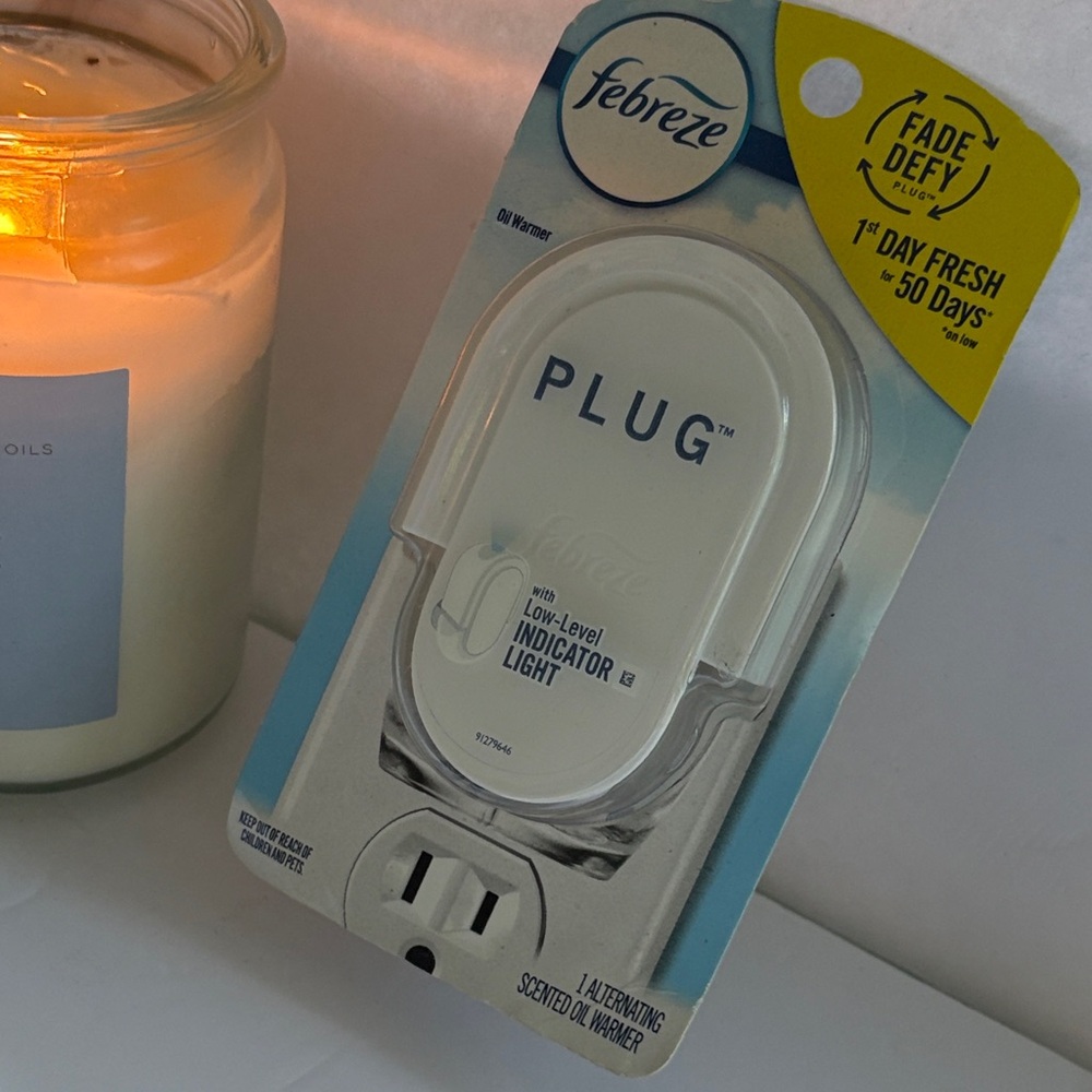 Febreze Plug-In Air Freshener - White and Blue